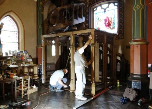 Konfesjonał w&nbsp;Kościele Saint Eugene Sainte Cecile w&nbsp;Paryżu